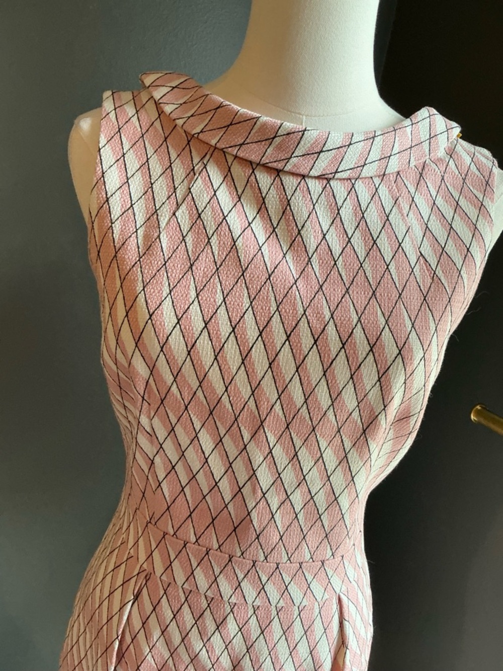 Boden Pink Plaid Geometric Pattern Dress, size 4 - Picture 3 of 12